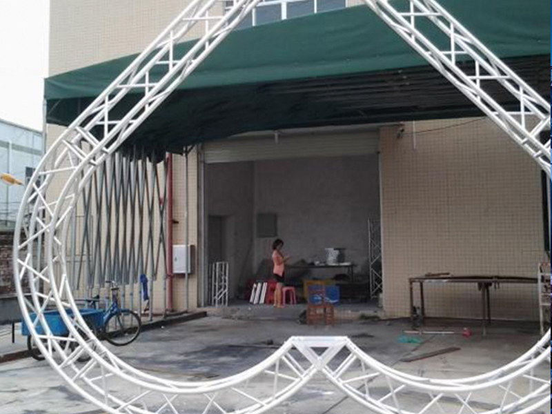What do you think of the pentagram truss and the heart shaped truss?