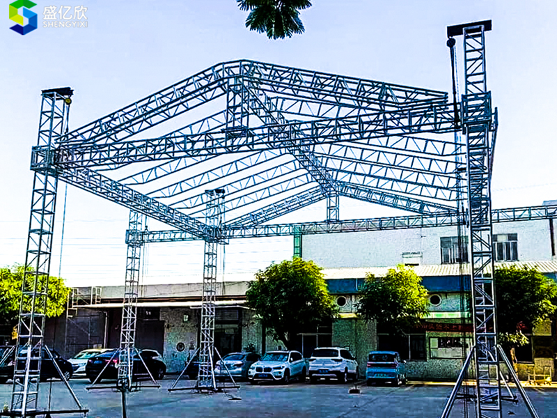 How to choose a suitable lighting truss