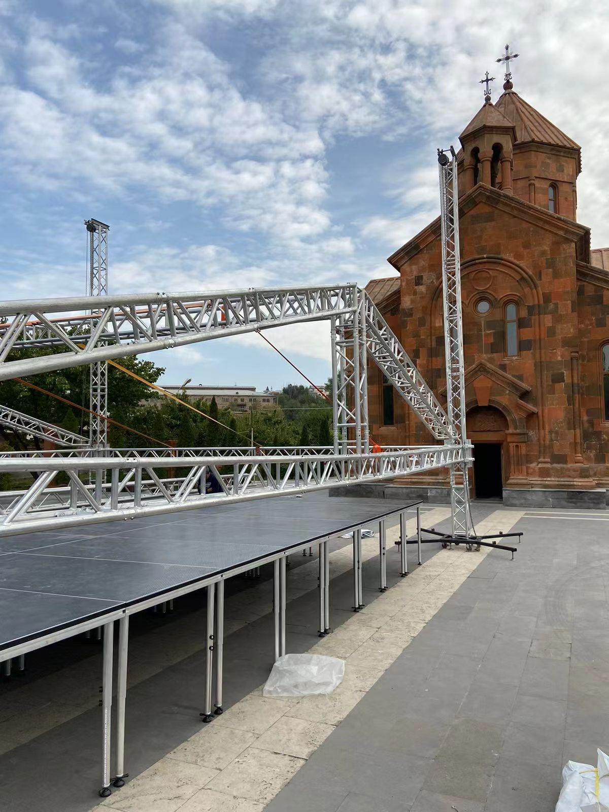 Rent Our Quick - Assembly Stages for Unbeatable Events!